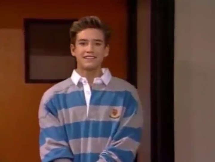 Fotograma de Zack Morris (Mark-Paul Gosselaar) en 'Saved by the Bell' (Salvado por la campana), rompiendo la cuarta pared.